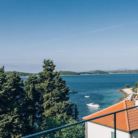 Pharia Hotel And Apartments - By The Beach Hvar Town Kültér fotó