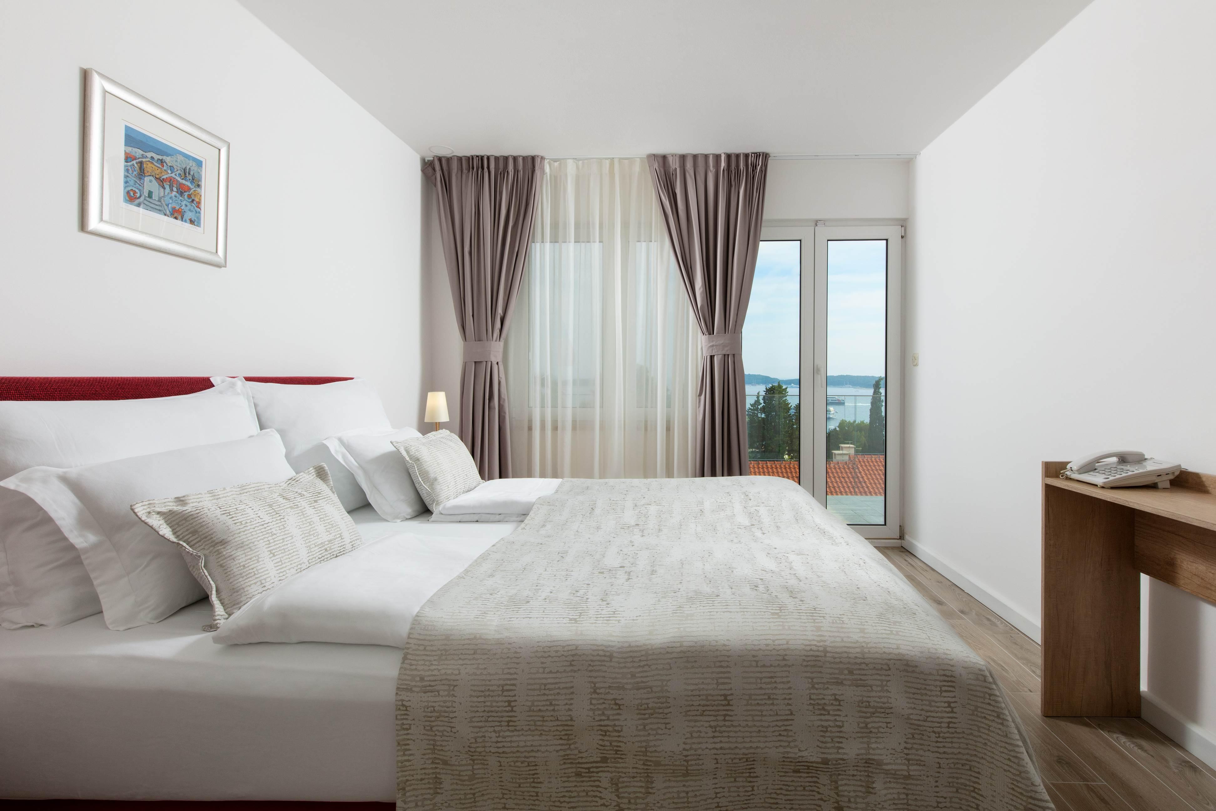 Pharia Hotel And Apartments - By The Beach Hvar Town Kültér fotó