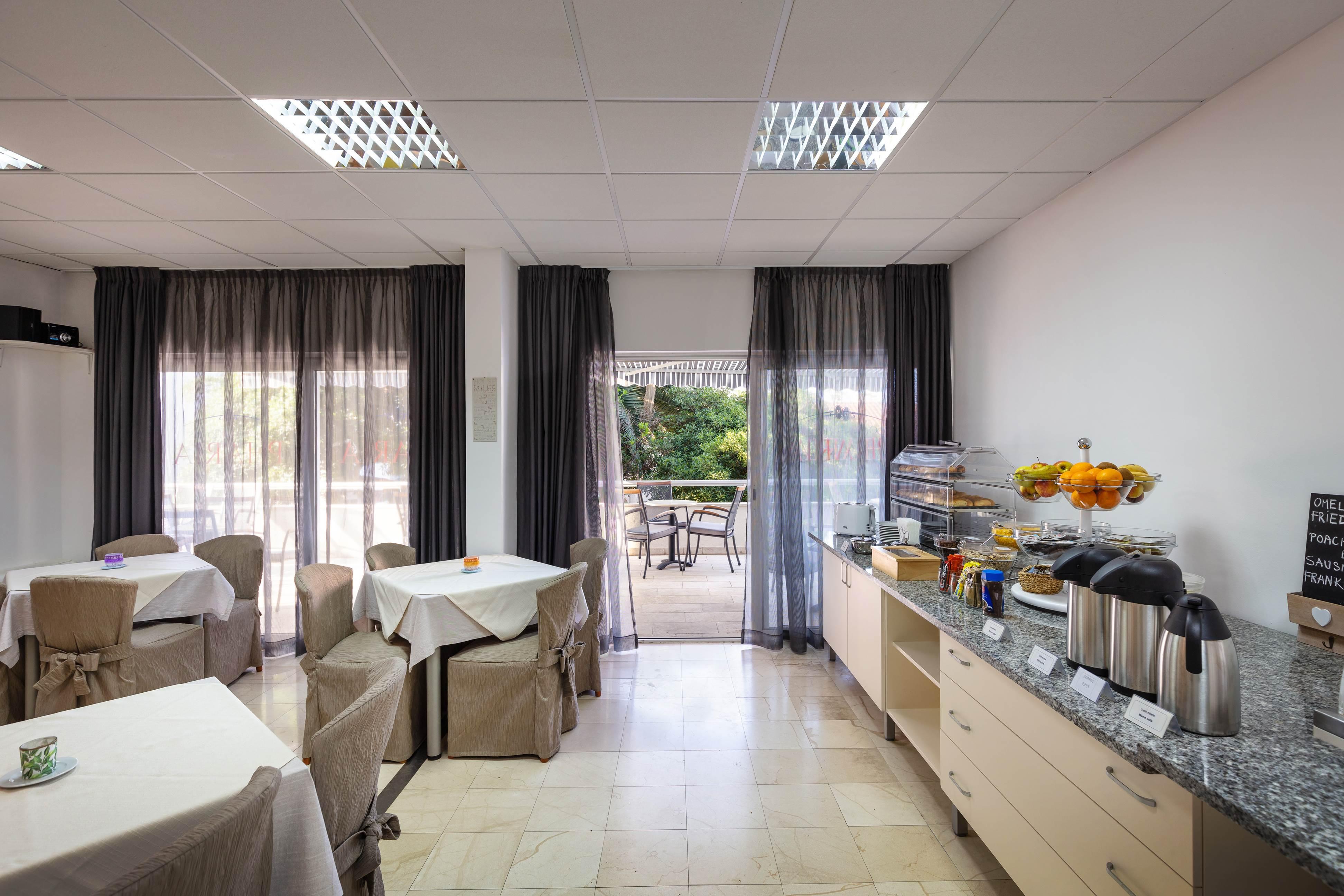 Pharia Hotel And Apartments - By The Beach Hvar Town Kültér fotó