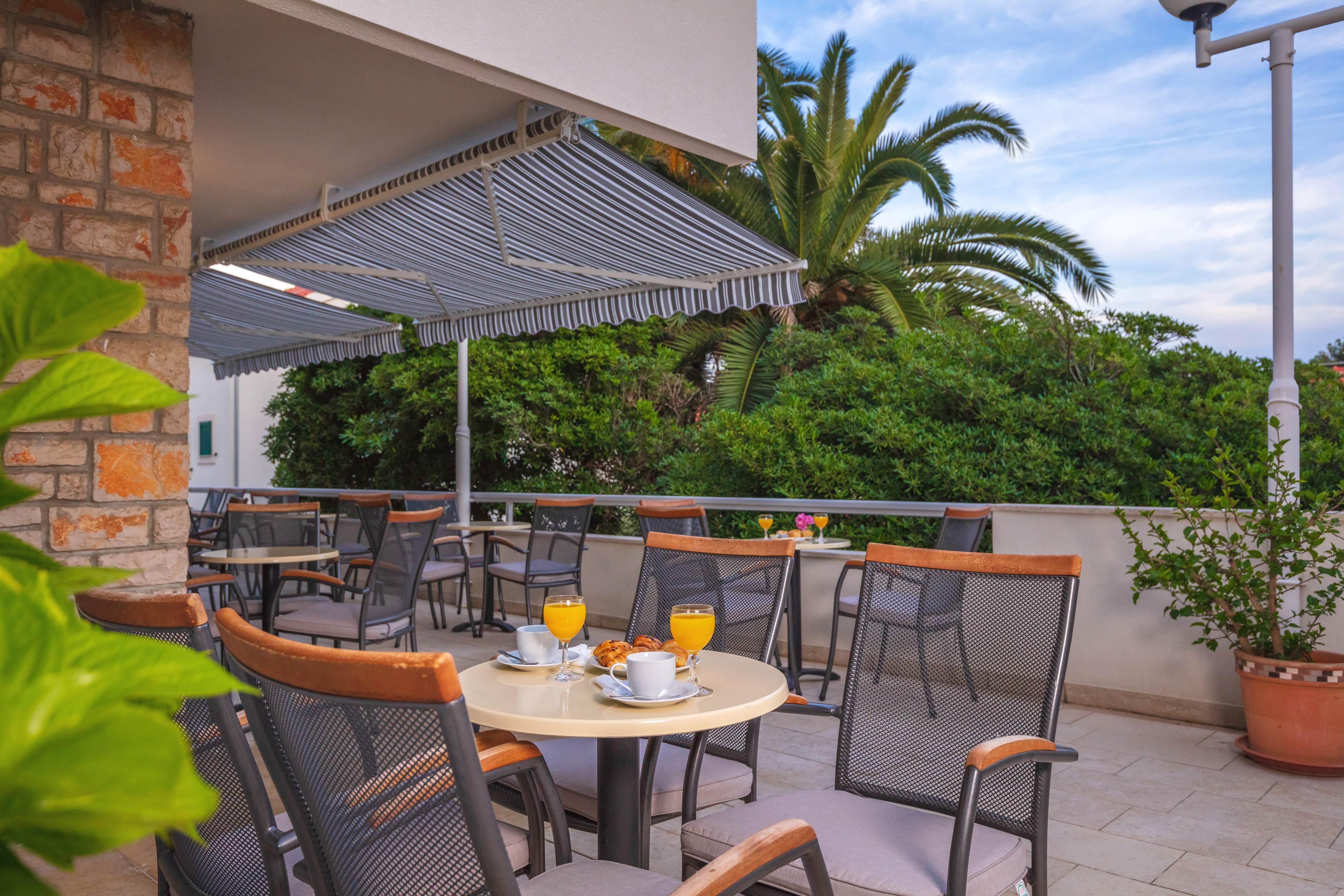 Pharia Hotel And Apartments - By The Beach Hvar Town Kültér fotó