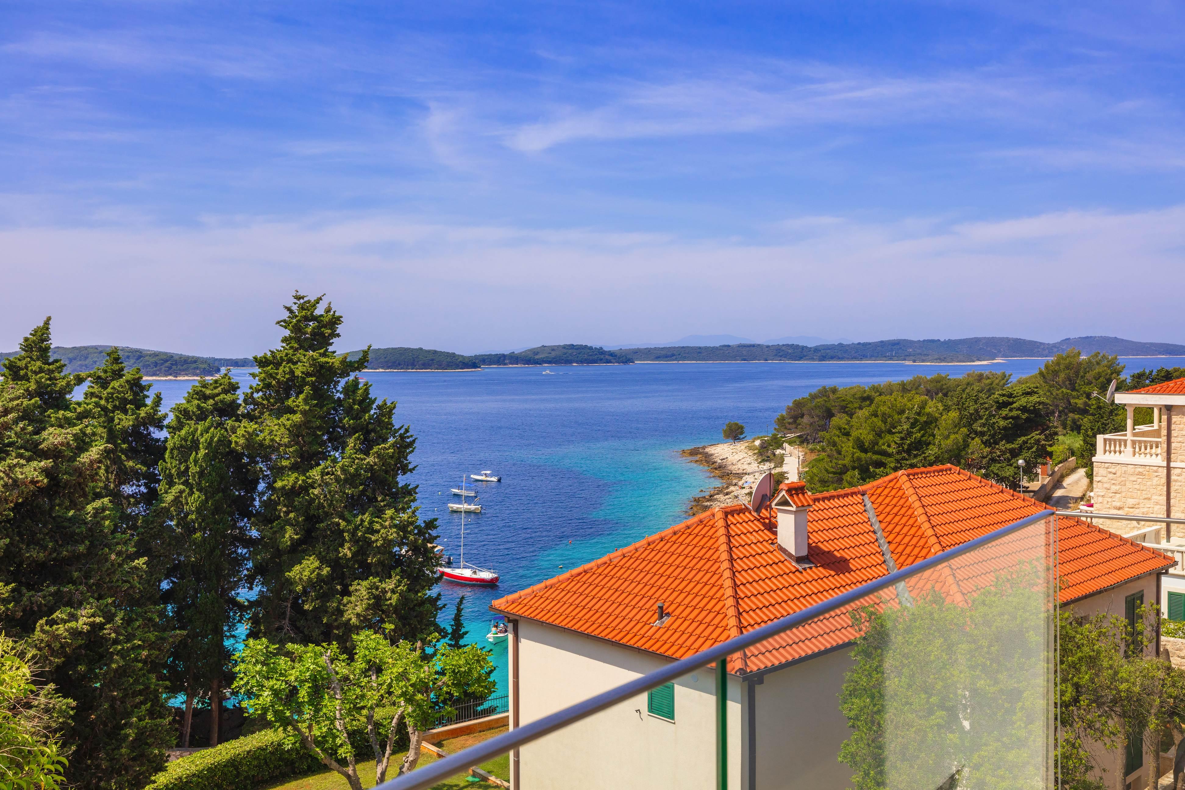Pharia Hotel And Apartments - By The Beach Hvar Town Kültér fotó