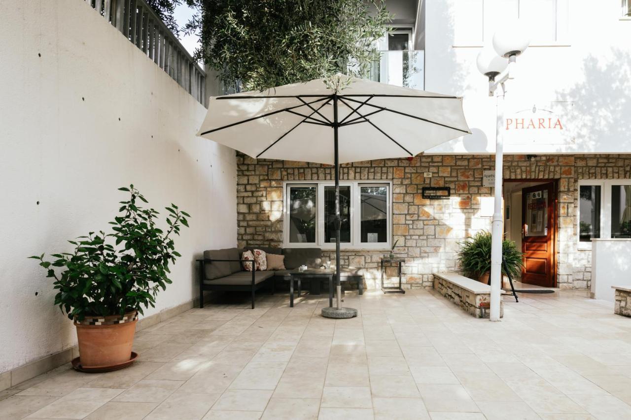 Pharia Hotel And Apartments - By The Beach Hvar Town Kültér fotó