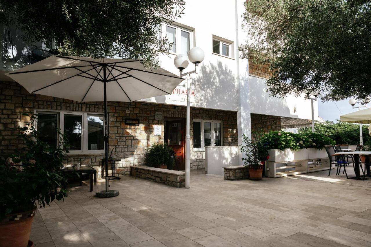 Pharia Hotel And Apartments - By The Beach Hvar Town Kültér fotó