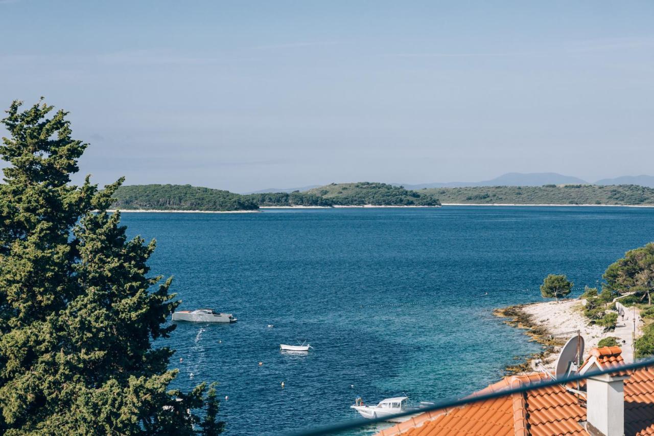 Pharia Hotel And Apartments - By The Beach Hvar Town Kültér fotó