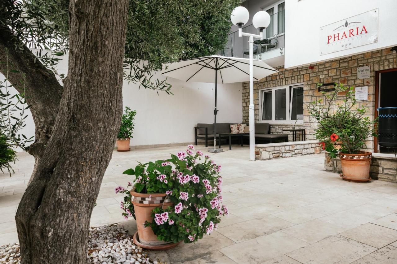 Pharia Hotel And Apartments - By The Beach Hvar Town Kültér fotó